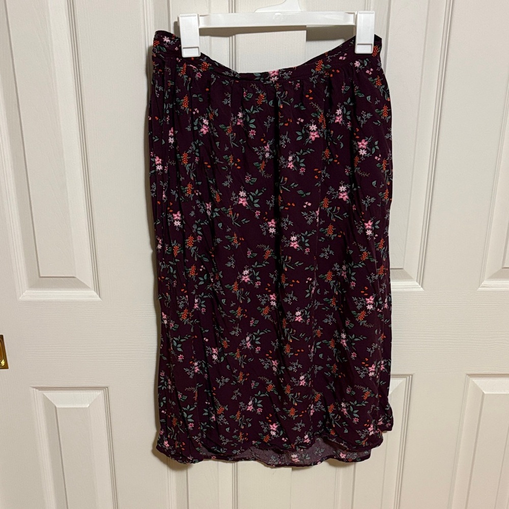 Old Navy Burgundy Floral Midi Skirt